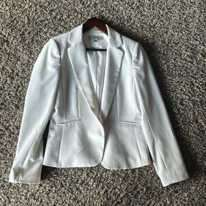 Tahari blazer in excellent condition